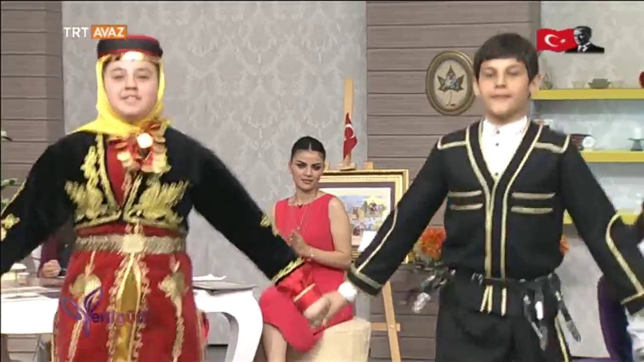 TRT Çocuk ve Gençlik Halk Oyunları Topluluğu - 2. Gösteri - Yenigün - TRT Avaz