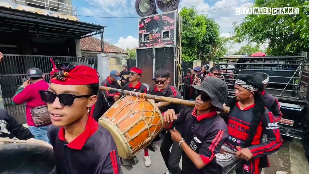 SUNDAAN PALING ENAK CUTA MUDA LIVE DI LINGGAR RANCAEKEK