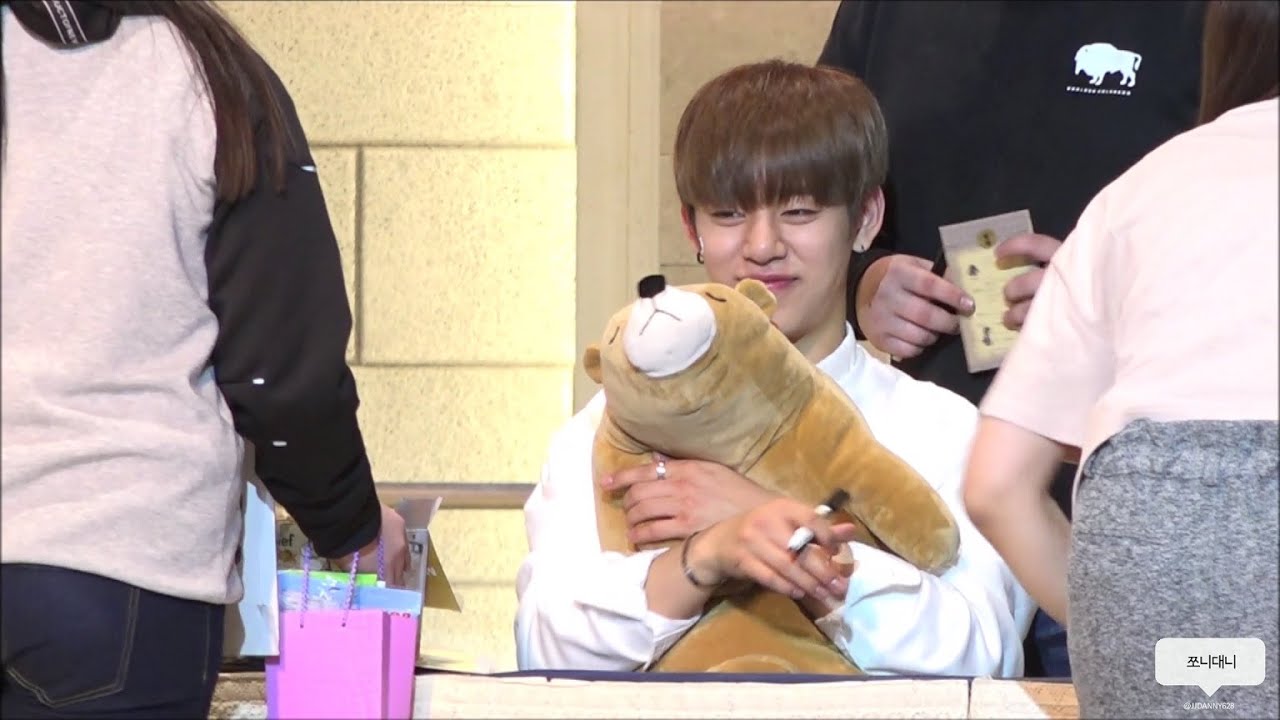 160409 B.A.P 잠실 팬싸인회 대현이 2탄! *귀염사 주의!*