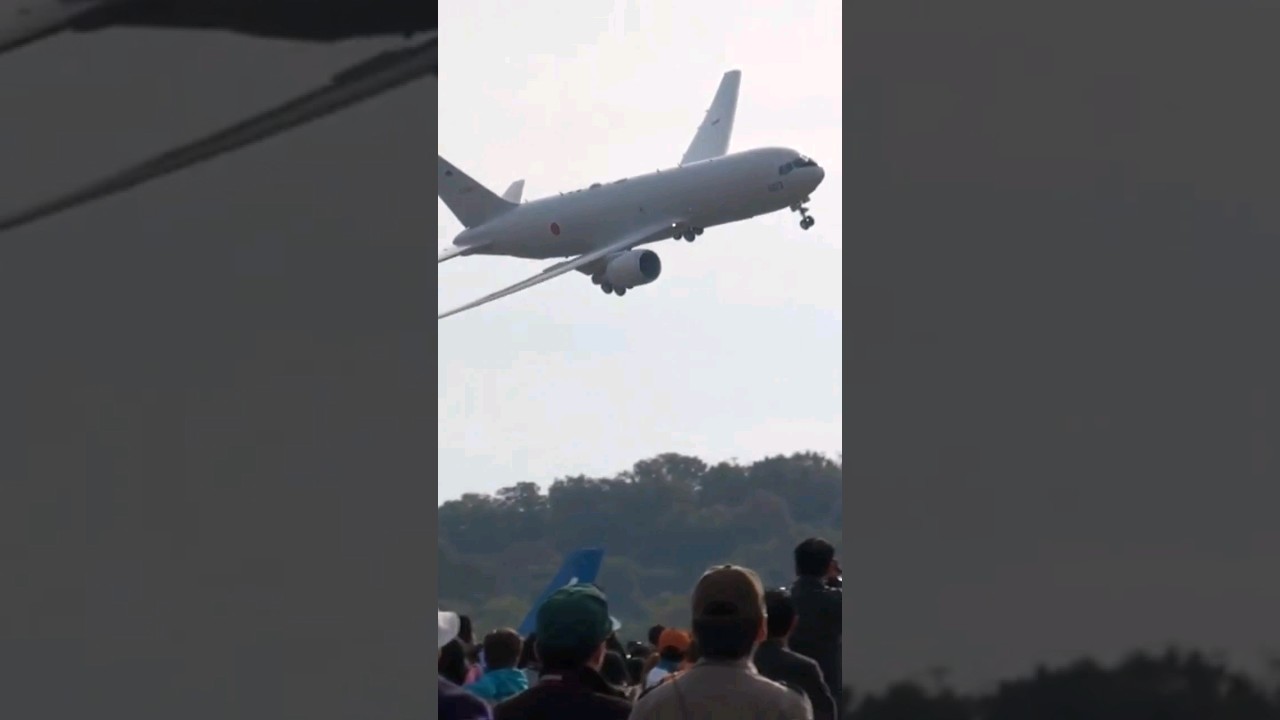 【ちょっと！迫力どころの騒ぎじゃない！】さすがに声が出たまさかの旅客機ベース機ぶん回し！航空自衛隊が岐阜基地航空祭で見せたKC-767の超低空機動！
