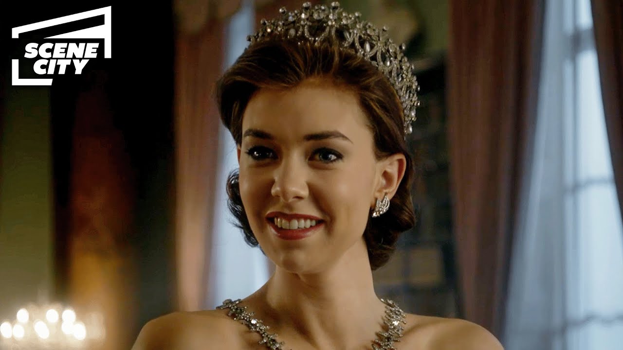 Margaret Shines on Her Own Terms | The Crown (Vanessa Kirby)