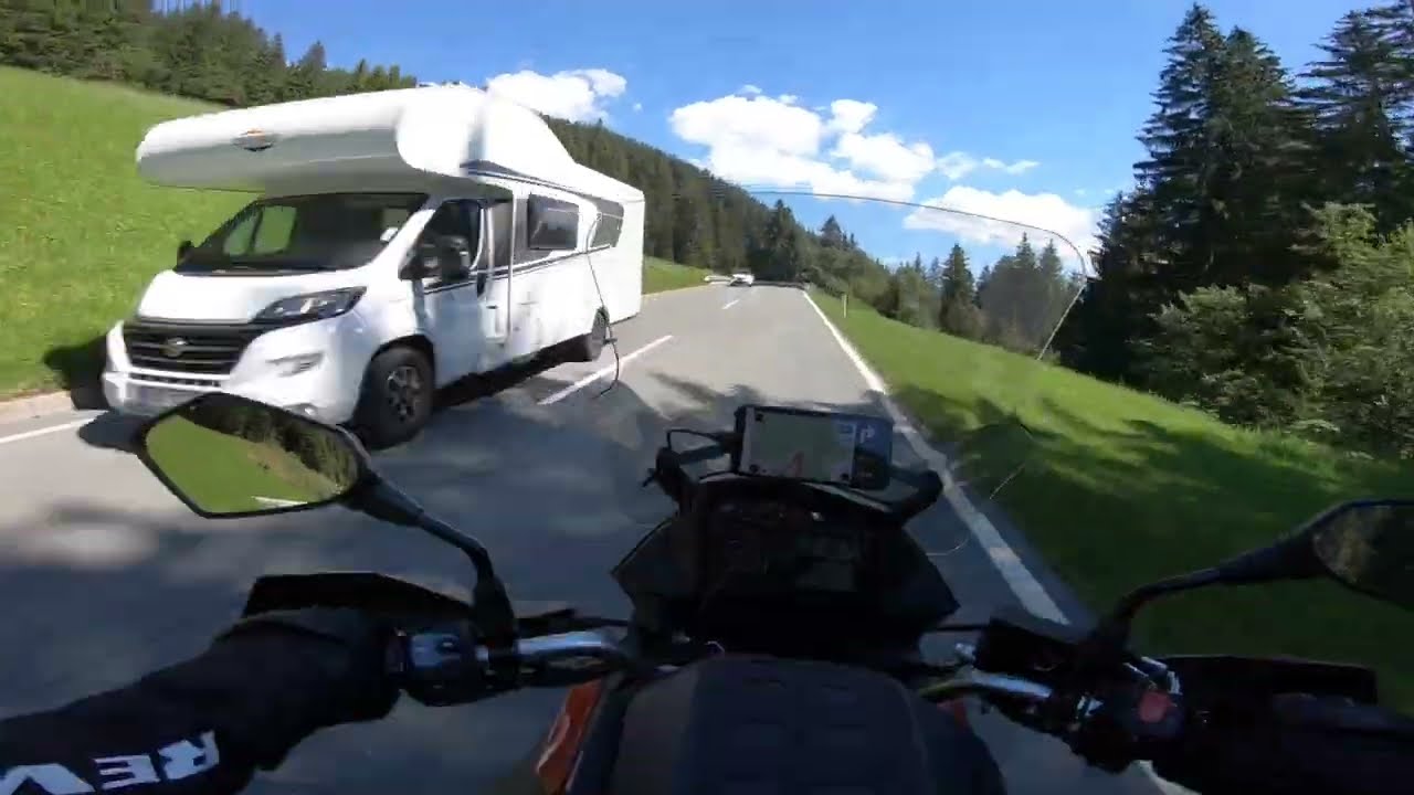 Salzburger Land-Tour 4/6 - Gerlospass und viele Kurven ins Zillertal - Suzuki V-Strom 650 XT