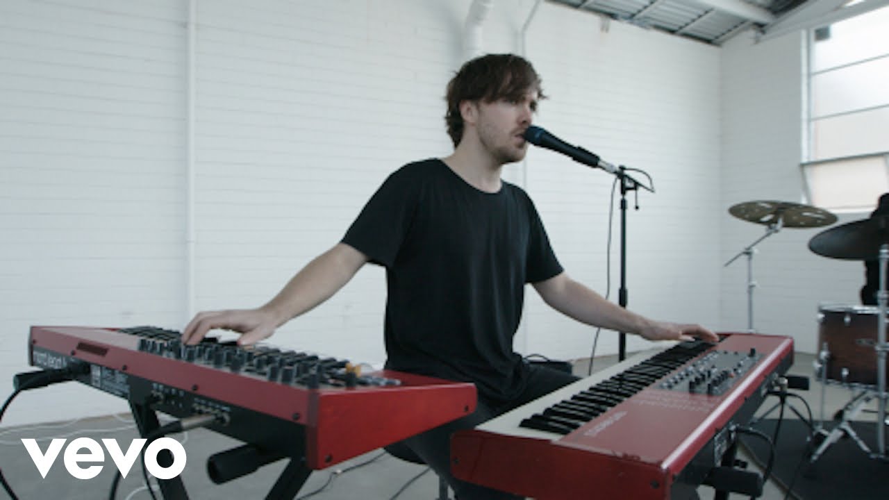 Thomas Byrne - Make It Rain (Official Music Video)