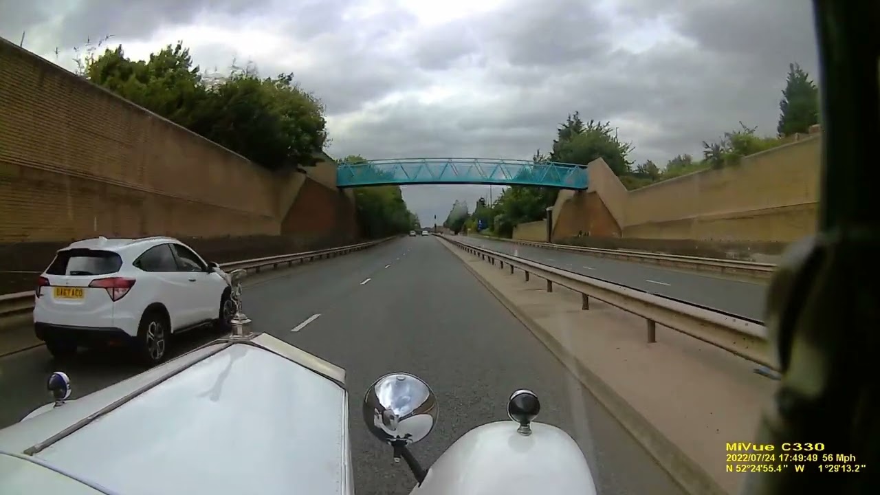 Re-tuned 93 year Rolls-Royce Overtaking at 56mph