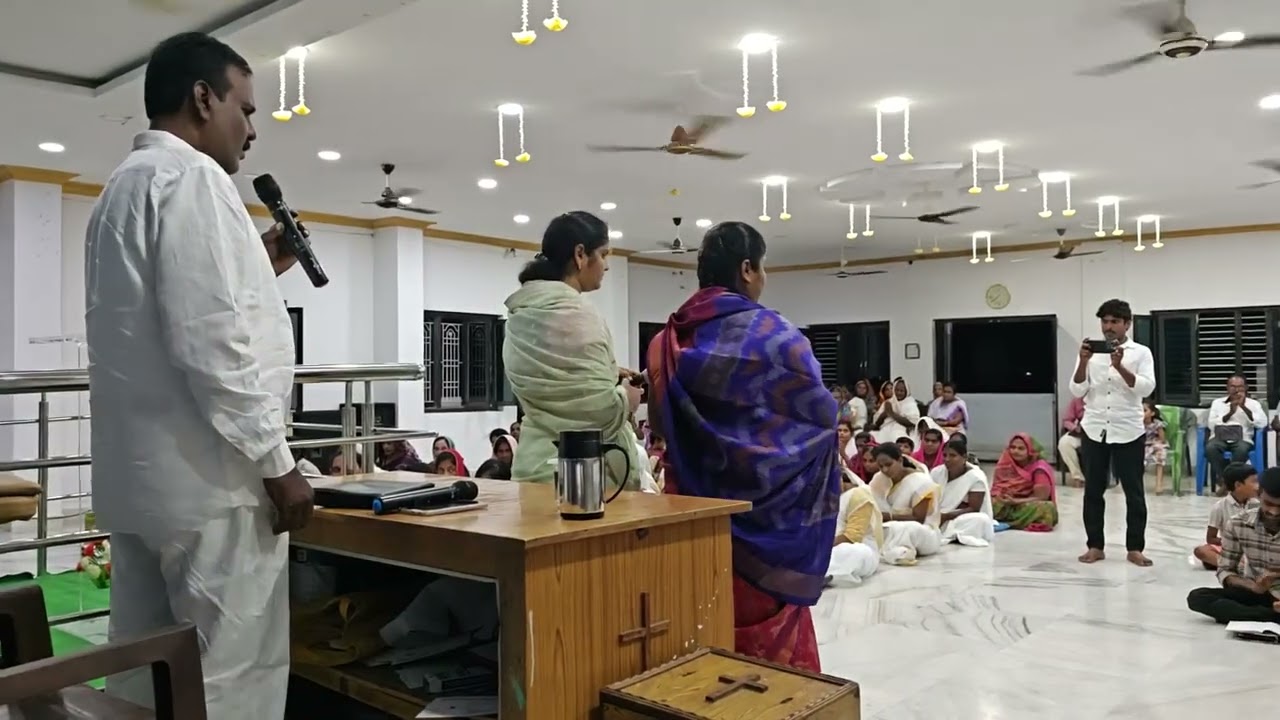 Jeevitham emito teliyuna song #singing by. Sister :Amulya Rani &Sister :Vathsalya.