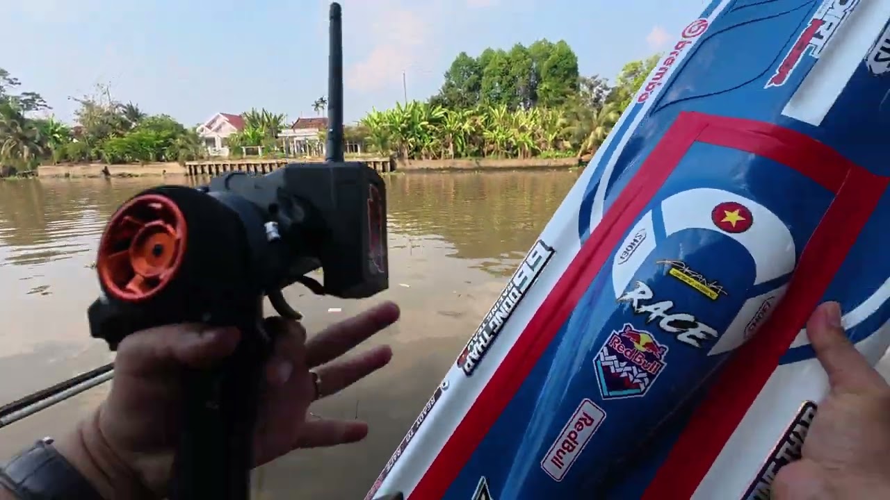 Lướt Sóng cuối tuần trên sông xáng