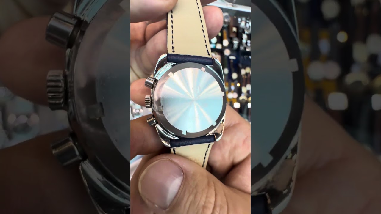 Swatch x Omega Bioceramic MoonSwatch Mission to Earth — смелый дизайн и космическая эстетика.