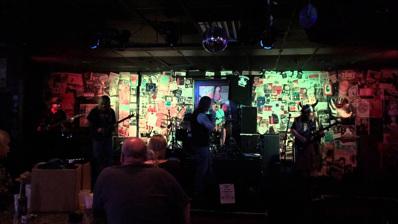 Swampgrass Willy's live: Kegasaurus Wrecks 4/10/2015