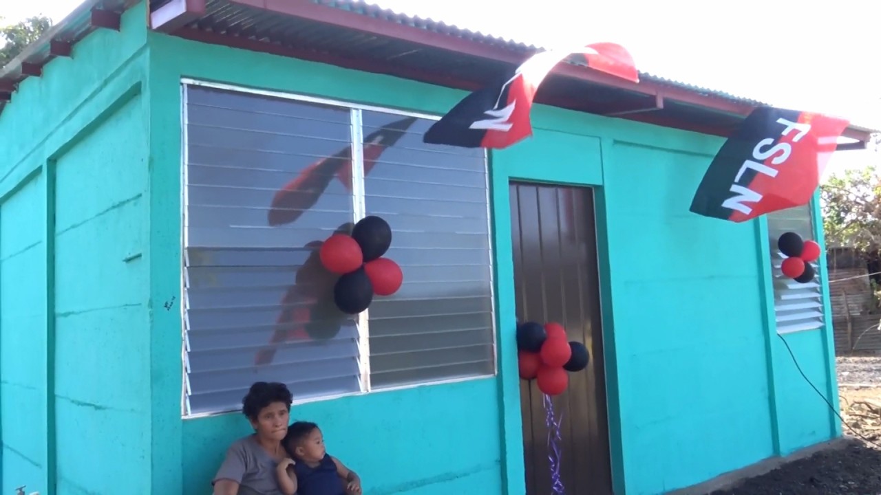 Entregan más viviendas solidarias a familias de Chinandega