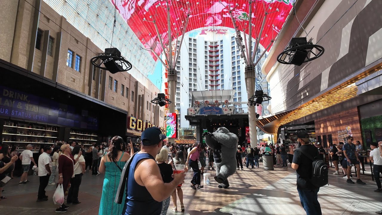 Fremont Street Experience walk in 4k - 9/14 around 2pm - People watching, Showgirls & Entertainers.