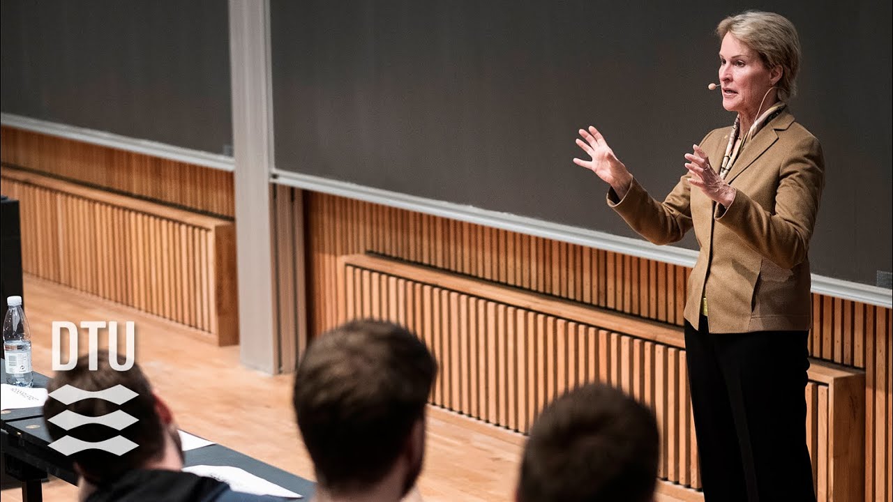 Innovation by Evolution: Bringing New Chemistry to Life