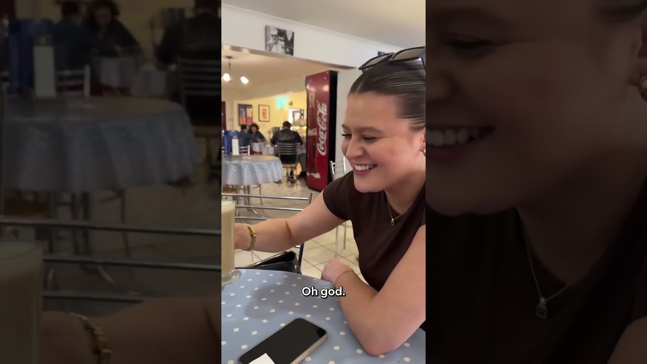 У нее будет специальное предложение для пенсионеров..🤣