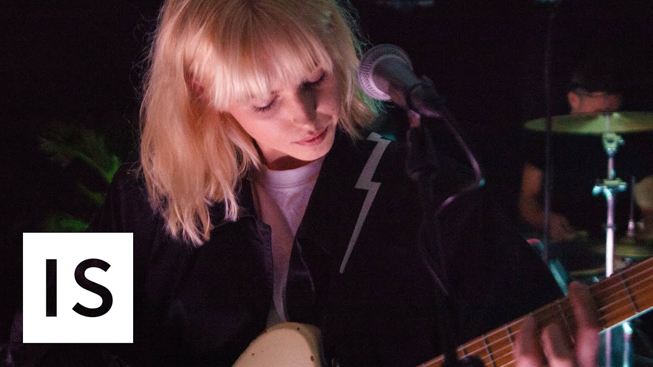 FENNE LILY // In Stereo Sessions