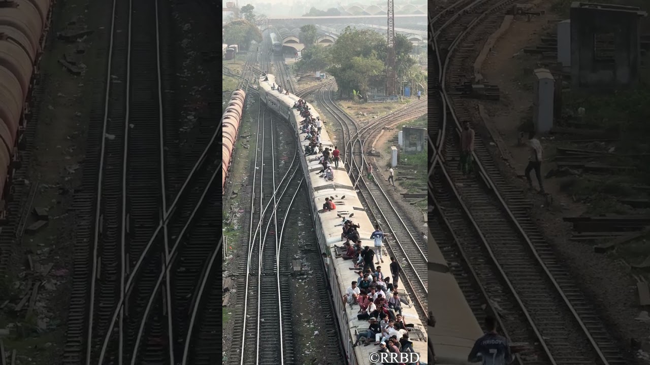 Crowded👨&zwj;👨&zwj;👧&zwj;👧train depart🚂from Dhaka||RRBD #crowd #crowded #train #rooftop #travel #dhaka #chaos