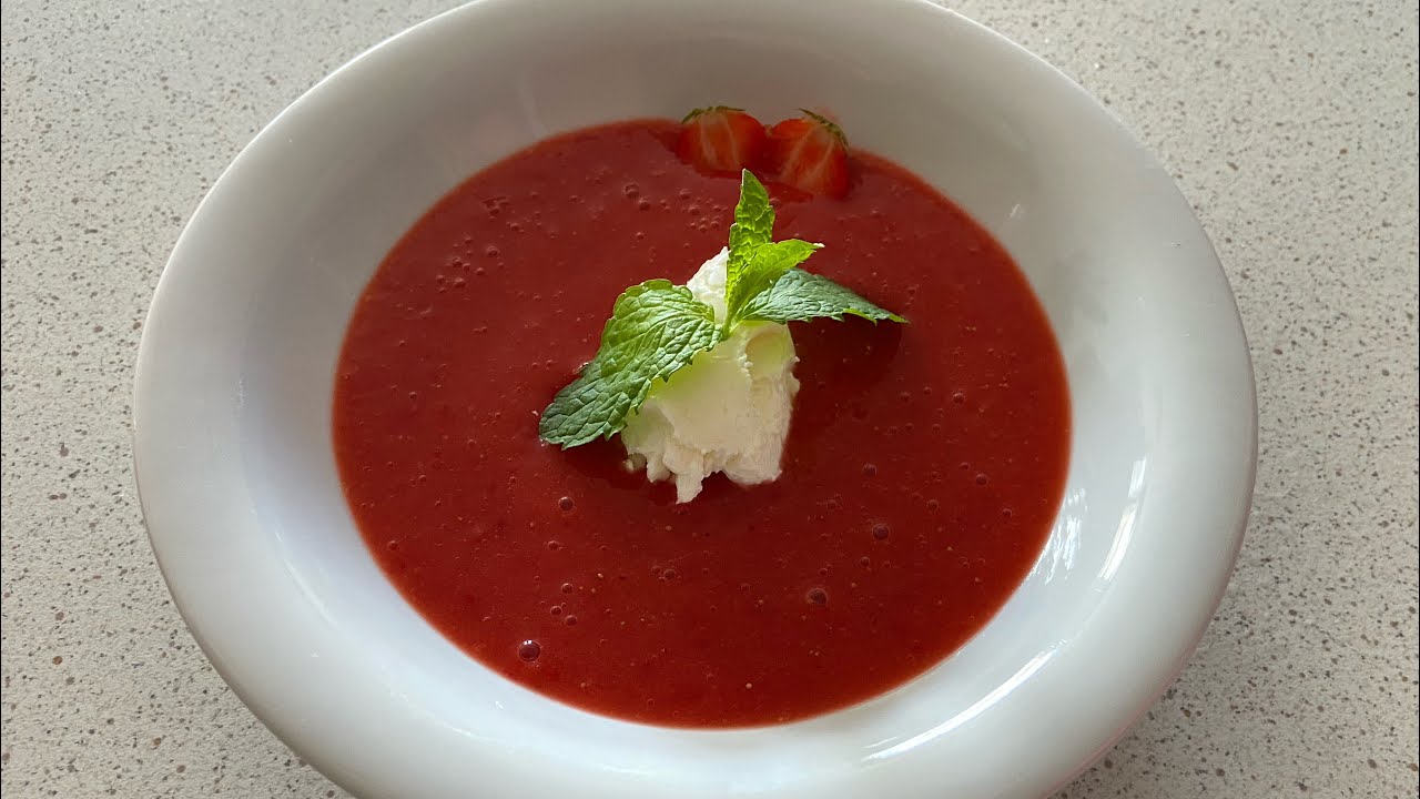SOUPE À LA FRAISE SUPER FRAÎCHE 🍓🥣