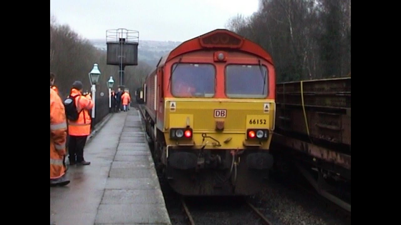 DB class 66 comes onto the NYMR for the bridge 30 scrap train #whitby #trains #railtrack