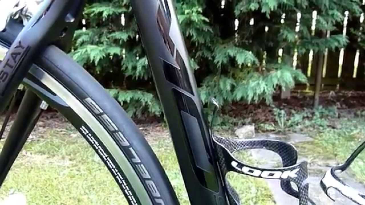 Colnago M10s , Campagnolo Chorus, Campagnolo Shamal Ultra 2 Way Fit