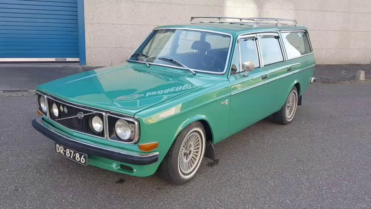 Volvo 145 estate 1972 / the interior / classic car