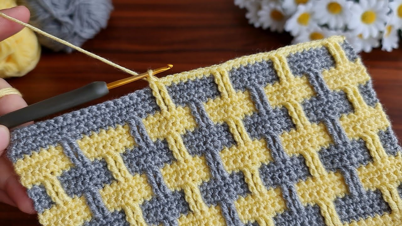 Wow 😇 I believe the world's easiest gorgeous crochet knit blanket bag model. Şahane tığ işi