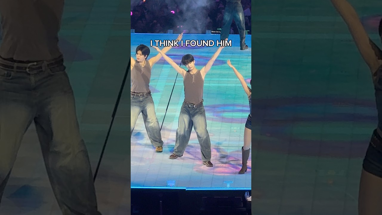 finding TWICE&rsquo;s backup dancer 🍭👀 #shorts