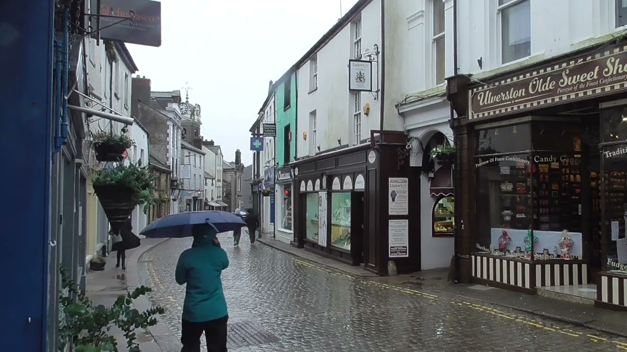 A tour of the Lake District - Ulverston