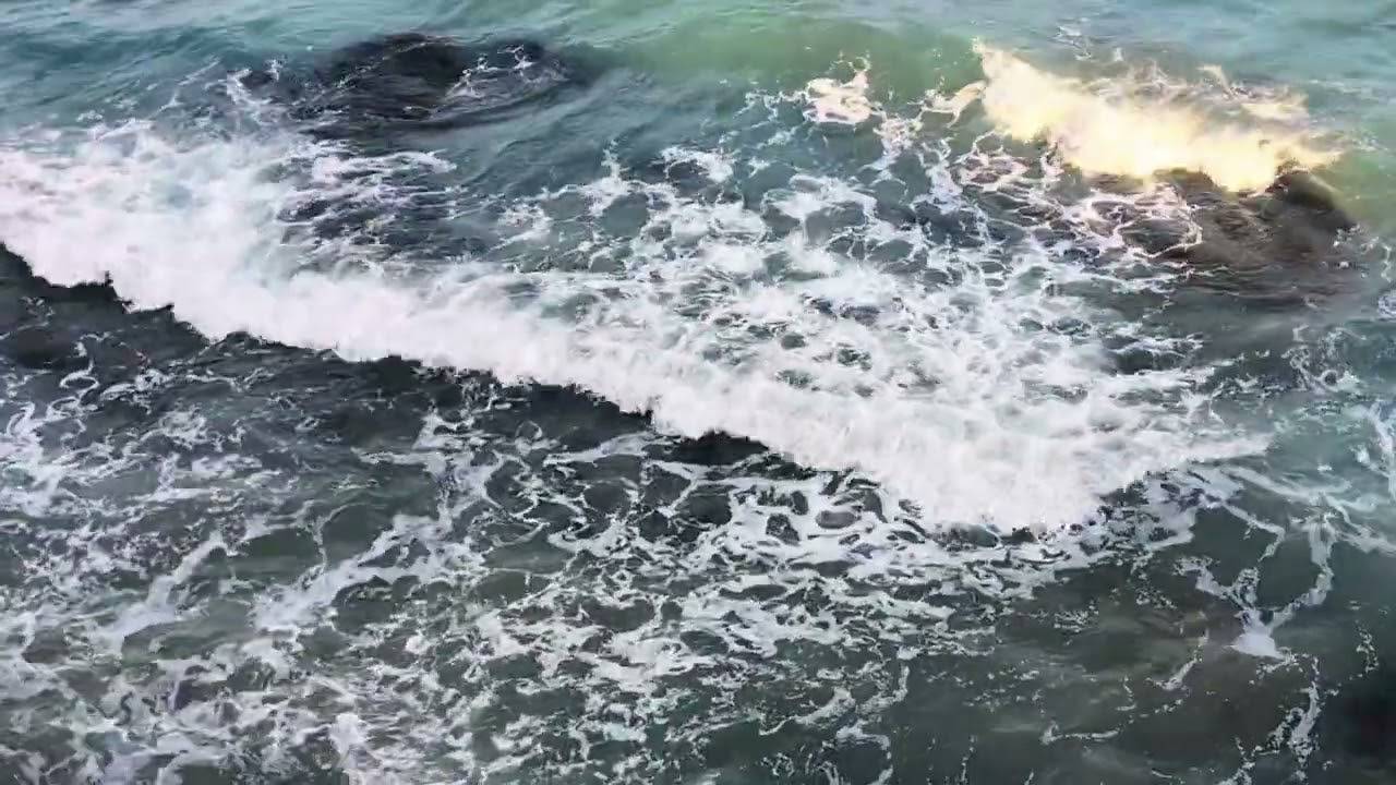 15 Minutes of Pure Waves: Pristine Sound & Calming Ambience | Mediterranean Soundscape