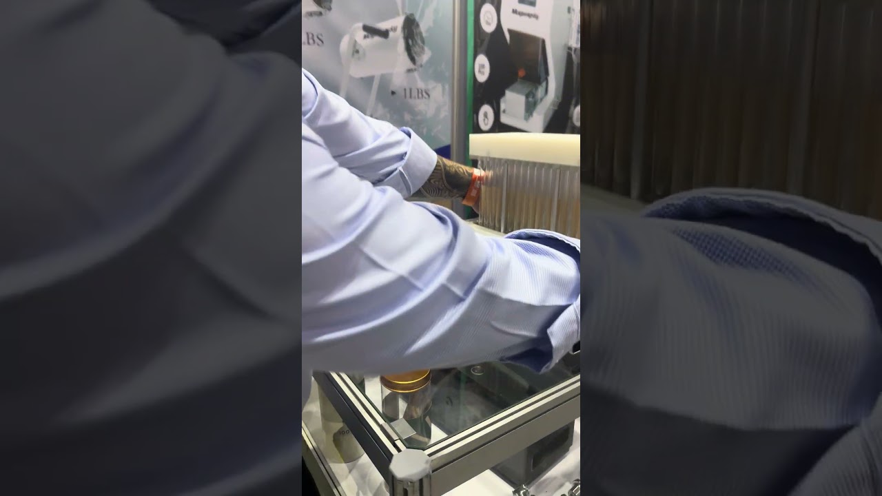 cone filling machine test in cannabis exhibition #cannabisflower #cbdflower #prerolltubes