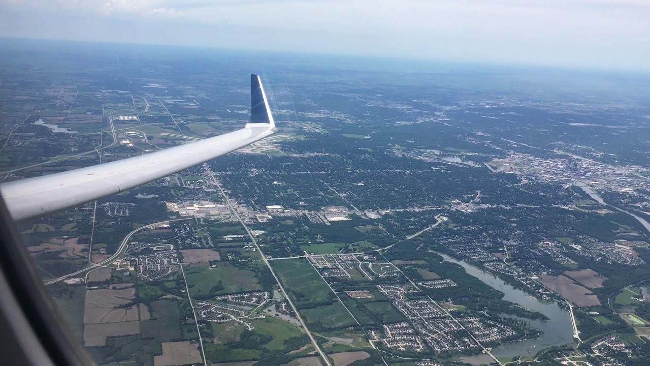 Delta Connection Bombardier CRJ-900LR Takeoff from Des Moines International Airport