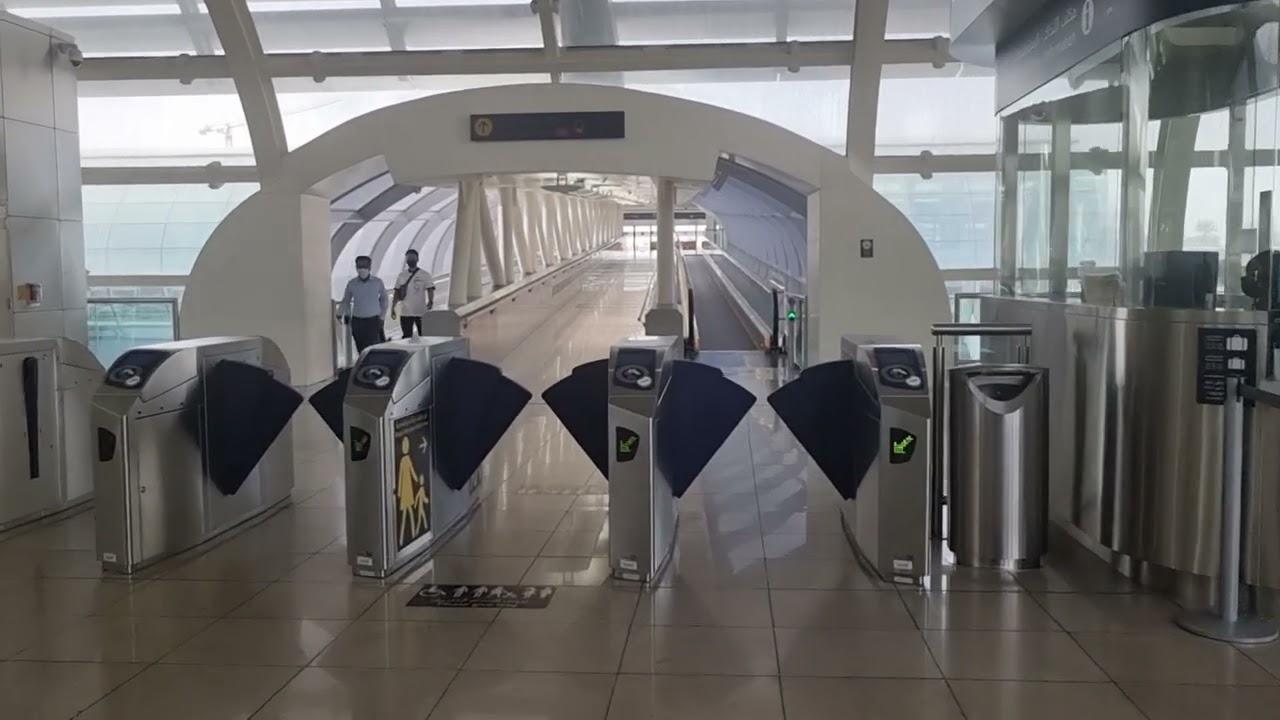 Dubai Metro Ride: Airport Terminal 3 to Union Metro Station