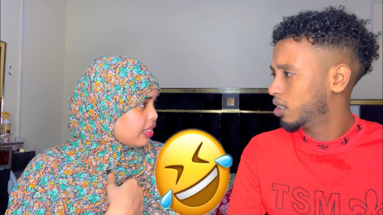 PRANK UGU QOSOLKA BADANA KILIDADA IIBIXI C FITAAX YARE KU SAMEYSAY SHAADIYA SHARAF😂