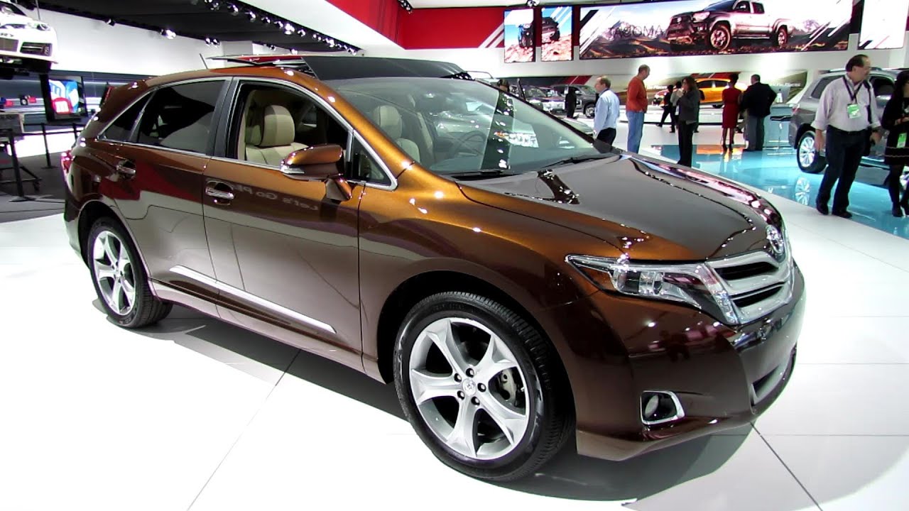 2013 Toyota Venza Limited AWD - Exterior and Interior Walkaround - 2013 Detroit Auto Show