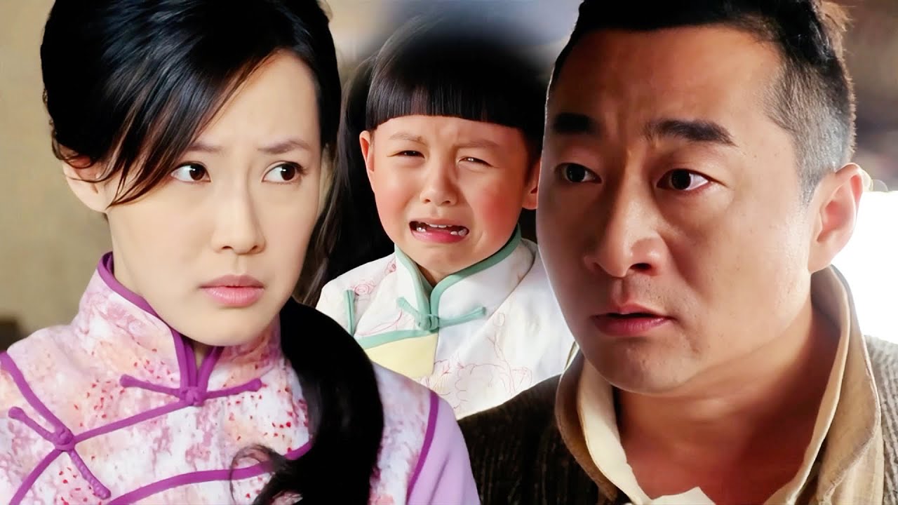 妻子在外偷情生子，竟悄悄將孩子帶回家，丈夫察覺真相當場暴怒掀桌！😱💥 #大陸電視劇 #倫理 #民國情感劇