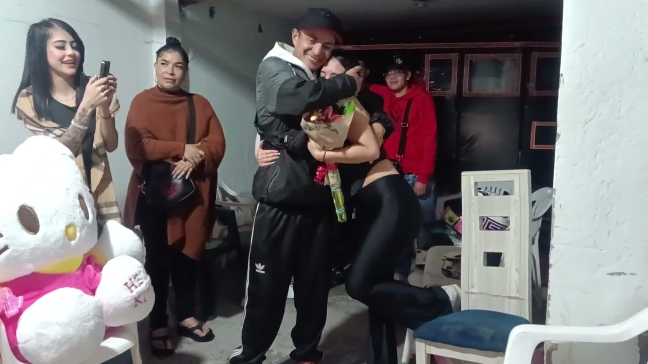 Feliz cumpleaños te desea el mariachi acompañado de tu familia y amigos 🎉🎊🥳🎂