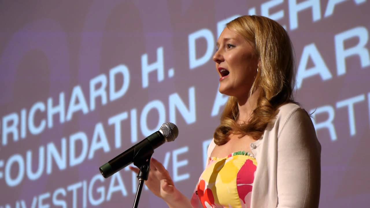 Kara Kenney Accepts Richard H. Driehaus Foundation Award for Investigative Reporting 2012
