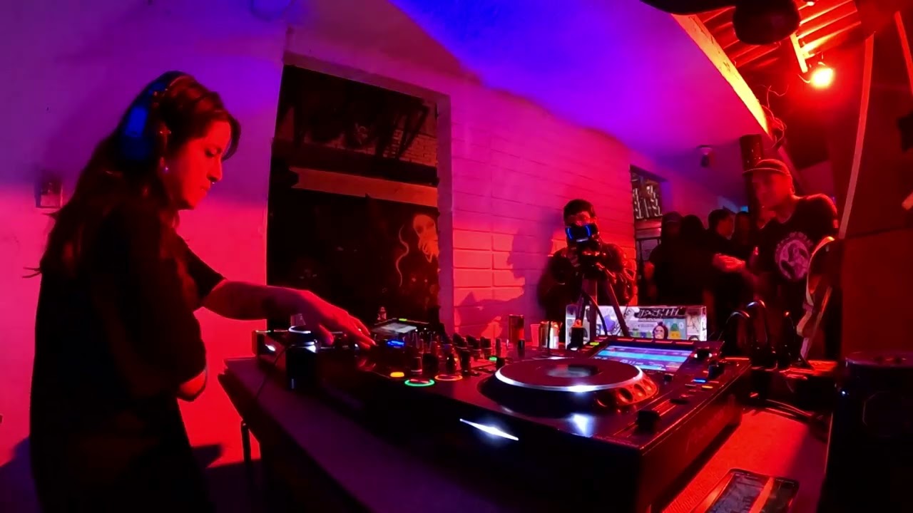 KAORI & ANDROM3DA | FIESTA DE KILO | W FEST CO