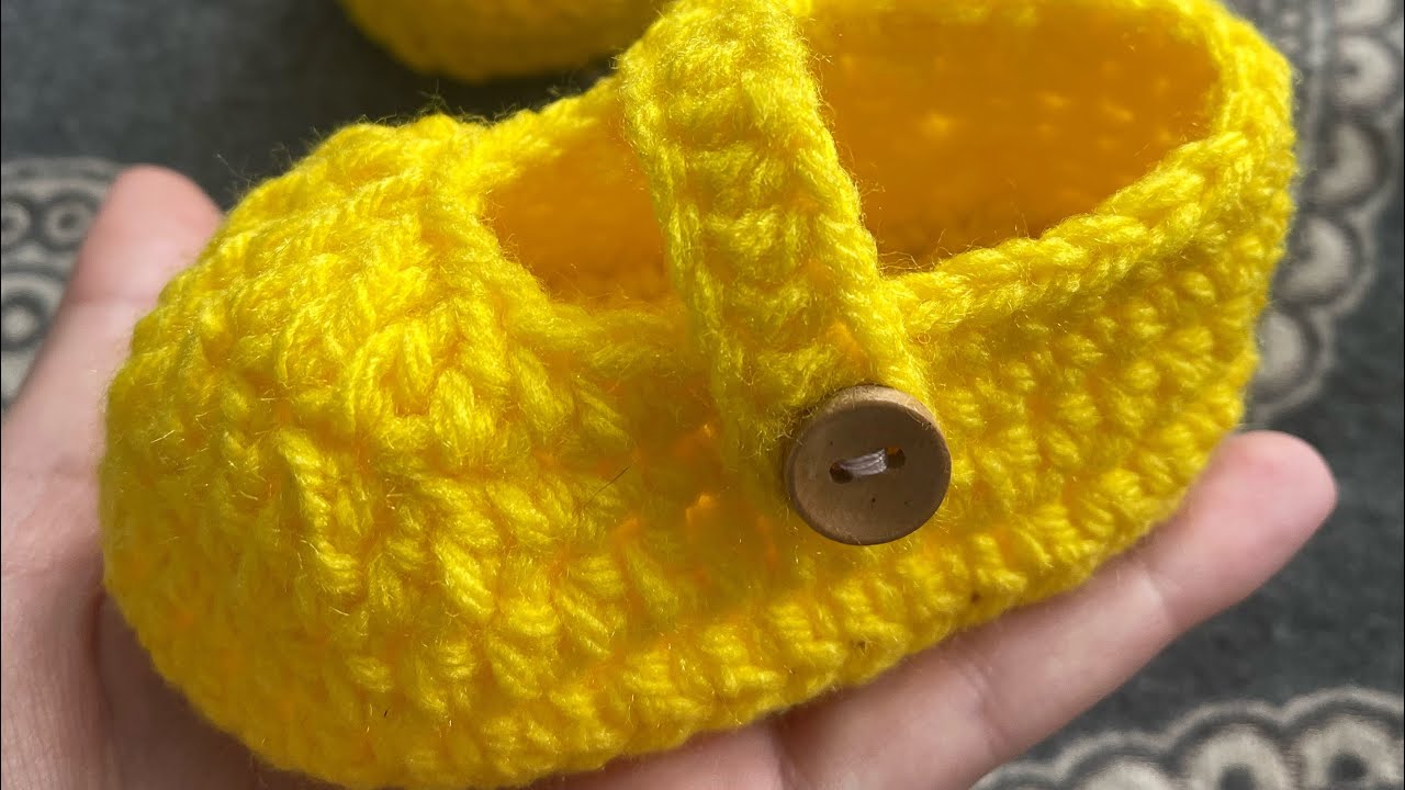 Crochet Baby Booties Tutorial (Part 1) | Easy & Cute Pattern for Beginners 🧶