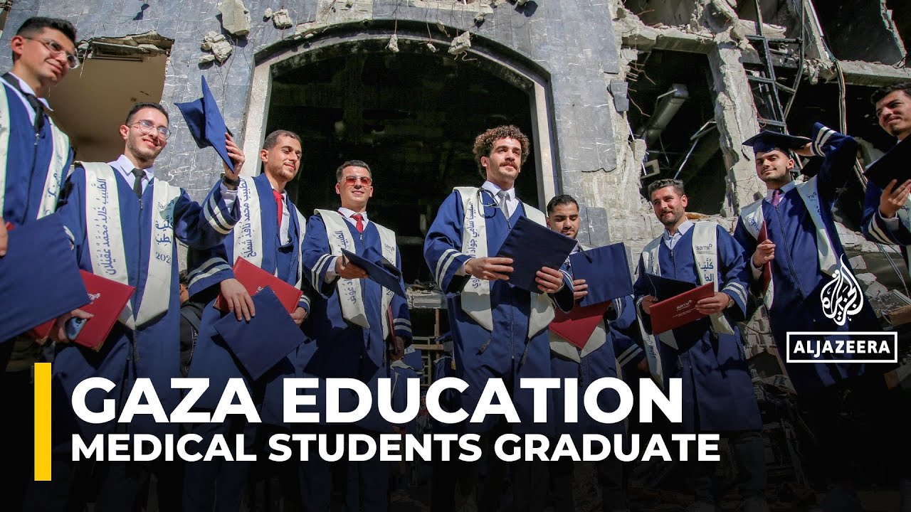 Palestinian medical students graduate in ruins of Gaza&rsquo;s destroyed al-Shifa Hospital