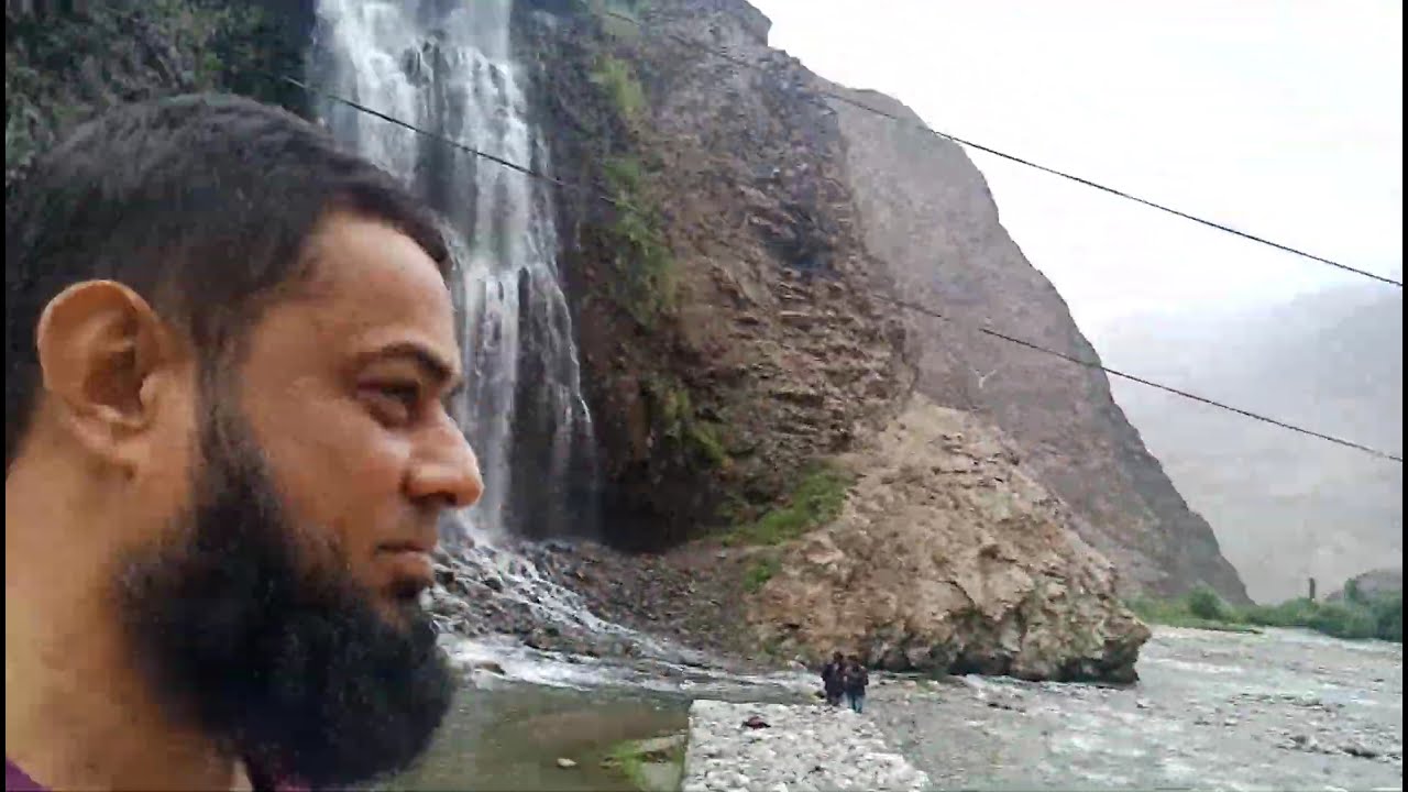 Manthoka Waterfall