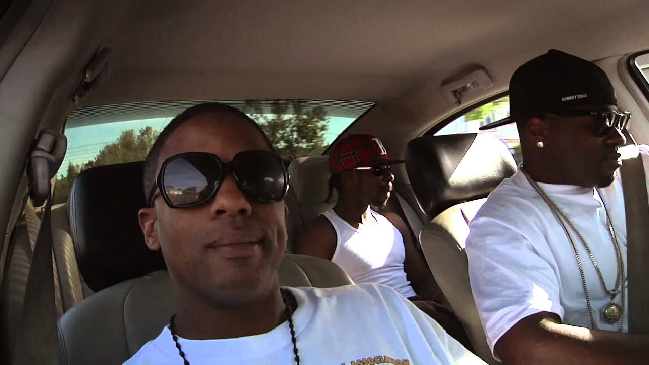 Dookee featuring ProHoeZak - You Aint Bout That Life