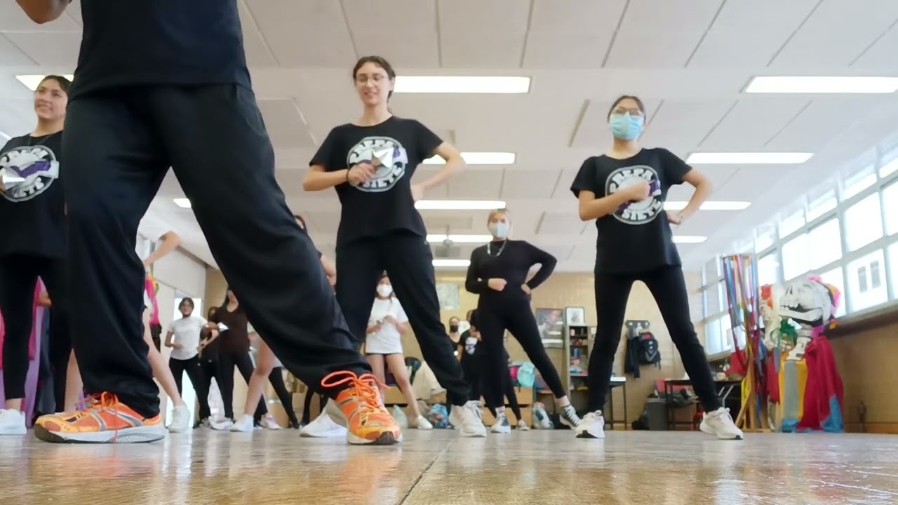 Danza Azteca primeras secuencias