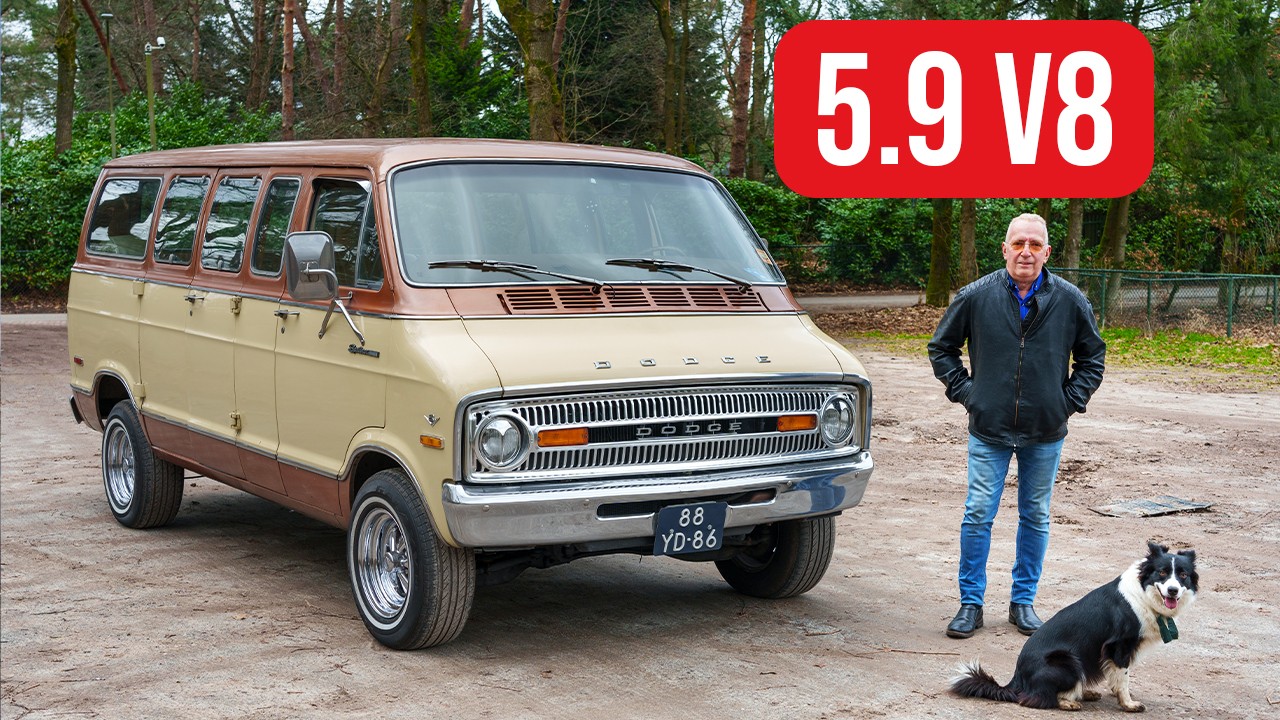Het Dodge-busje van Vince met 5,9-liter V8 is zijn droom-oldtimer