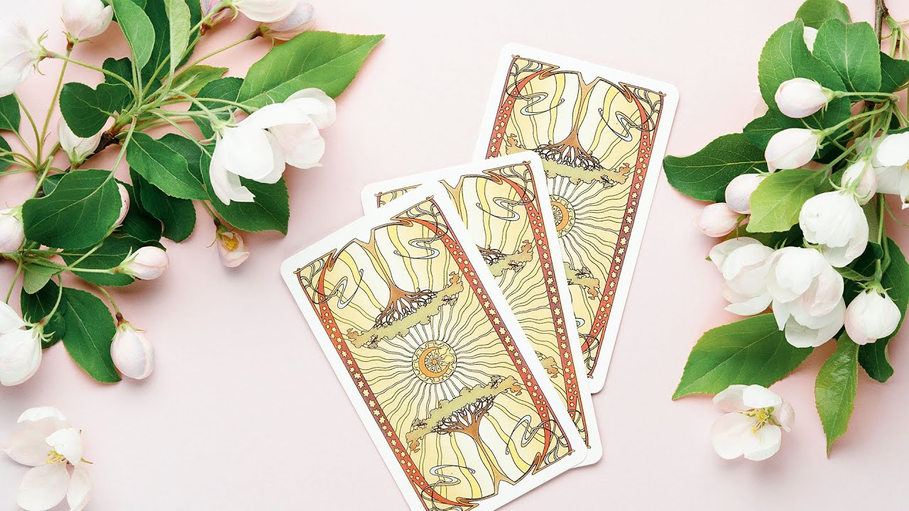 Your Three Card Weekly Reading