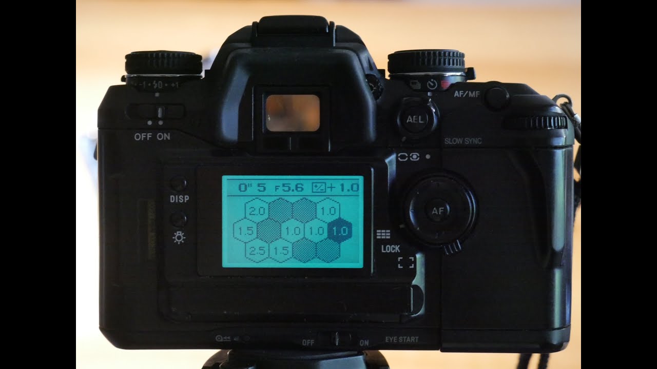 Minolta Dynax 7 la fotocamera zonale e gli zoom xi