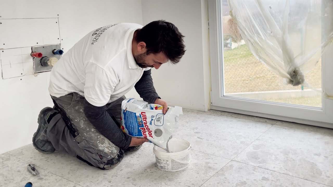 Konyha padló fugázása gyorskötő  fugázó anyaggal (Ultracolor Plus)