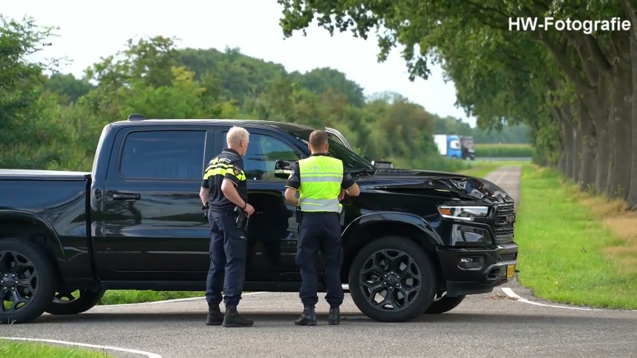 Wielrenster overlijdt na botsing met auto in Rouveen
