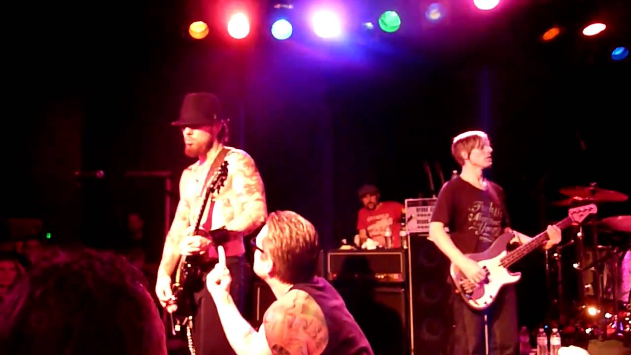 Round And Round (Camp Freddy W/ Mark Mcgrath)