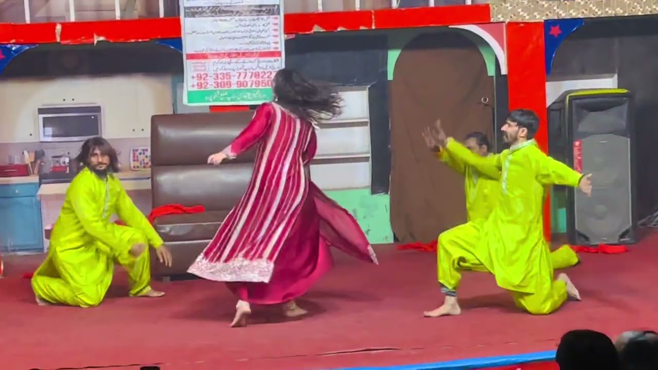 Huma Ali dance 💃 ishq di bole jadon tar 