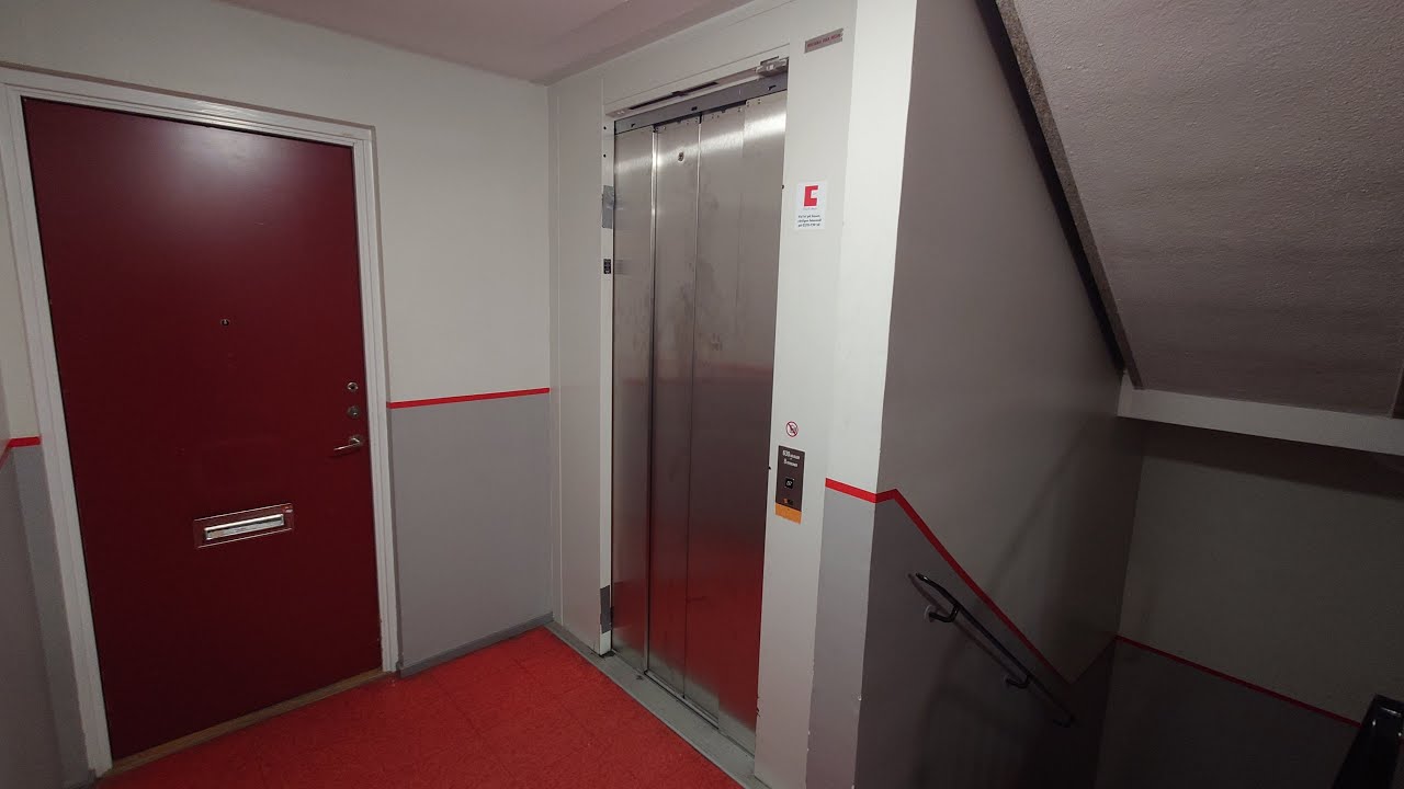 1979 KONE (MB: Hissbyggarna) Hydraulic Elevator @ Nortullsgatan 33, Söderhamn, Sweden!