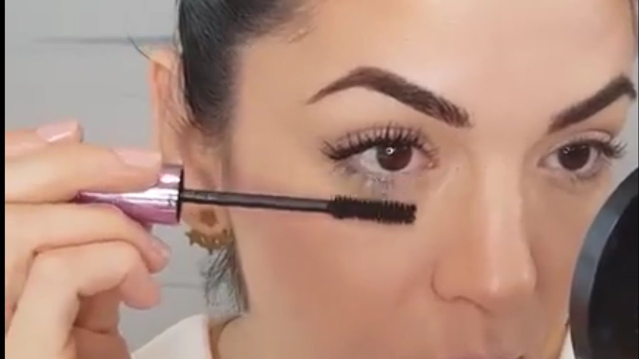 Maquillaje usando solo REVLON ¿Neta Funciona?  Volumazing de Revlon