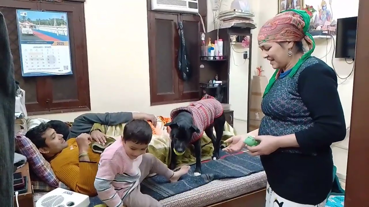 चेरी को देखो कितना प्यार करती है सबको बहुत क्यूट है 🐶🥰👍🏼#video#dog#punctual cherry#viral#YouTube 👌🏼👀